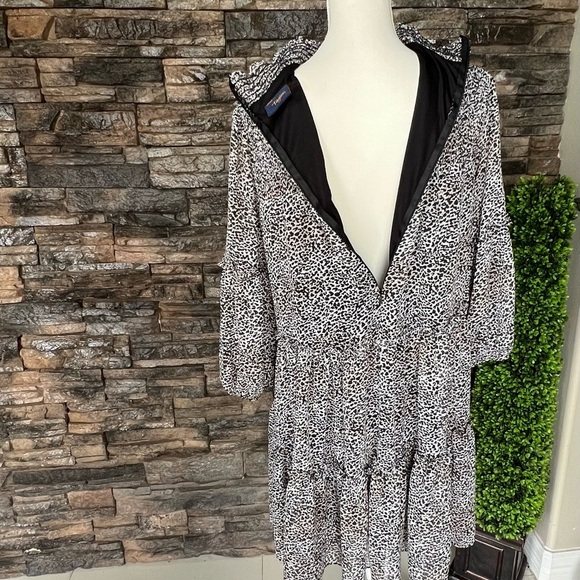 Taylor Monochrome Patterned Long Sleeve Dress - Picture 6 of 14